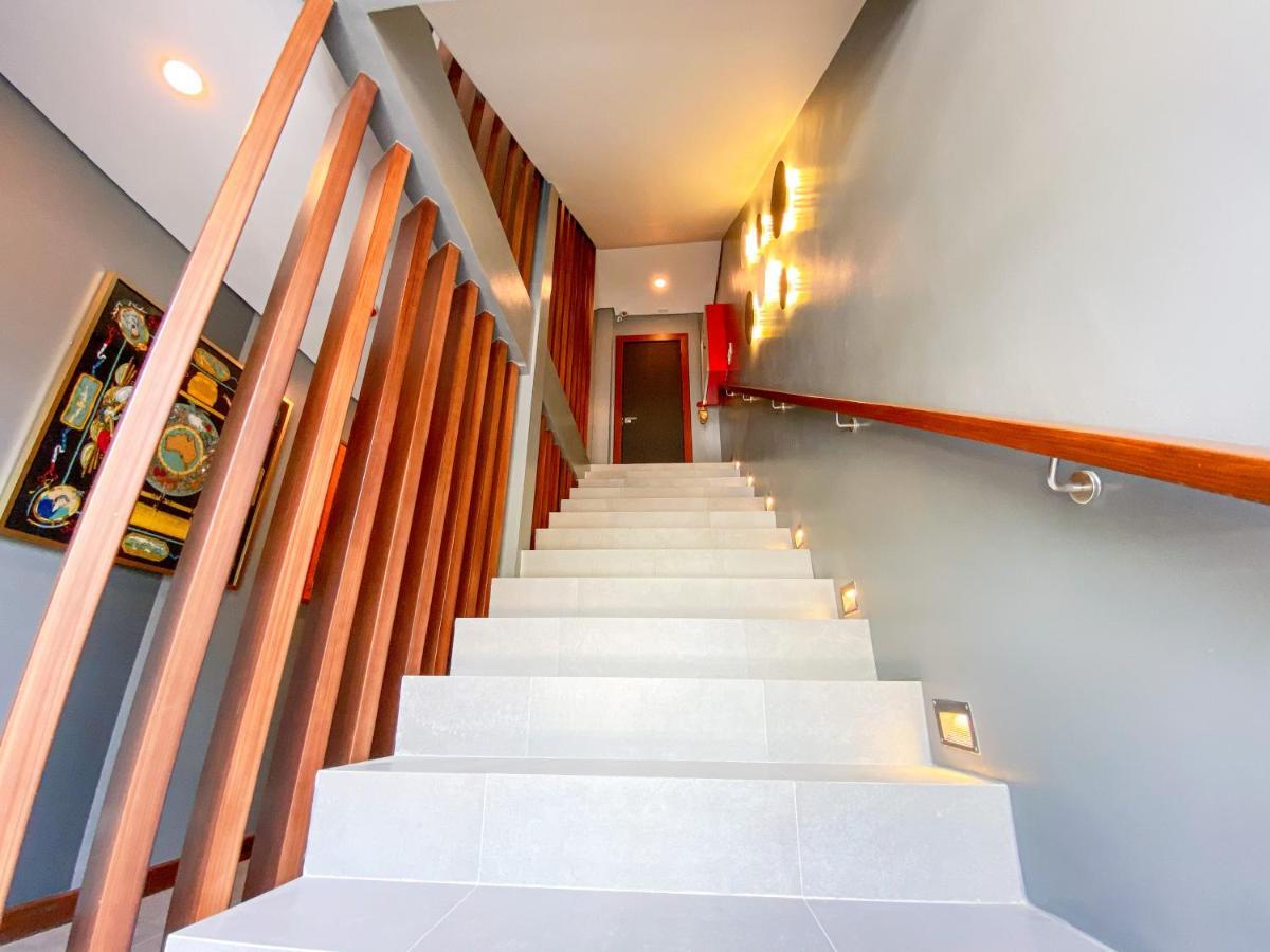 Unwnd Flats Otel Makati City Dış mekan fotoğraf