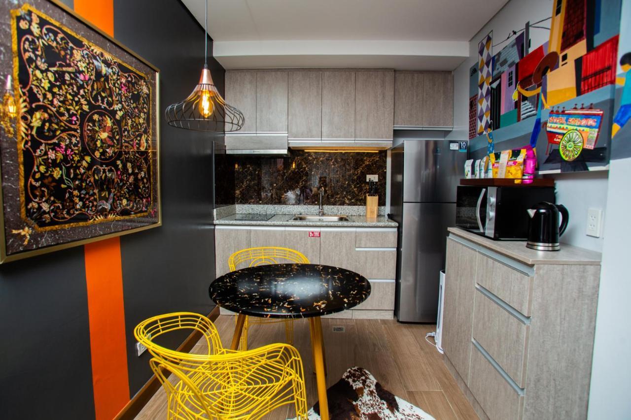 Unwnd Flats Otel Makati City Dış mekan fotoğraf
