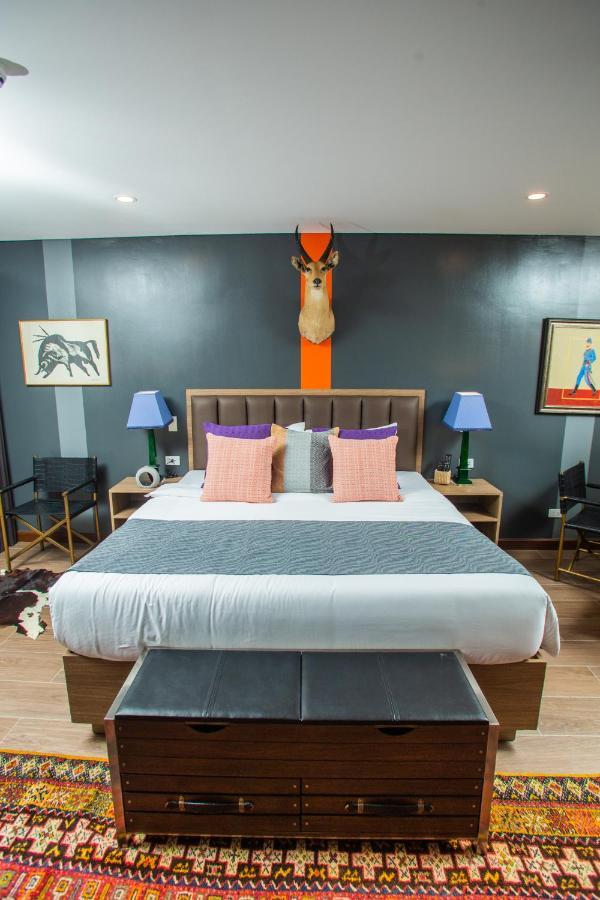 Unwnd Flats Otel Makati City Dış mekan fotoğraf